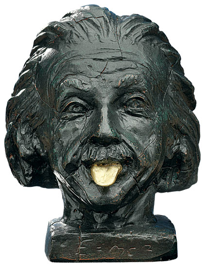 Skulptur "Einstein-Kopf mit goldener Zunge" - J. Nemecek